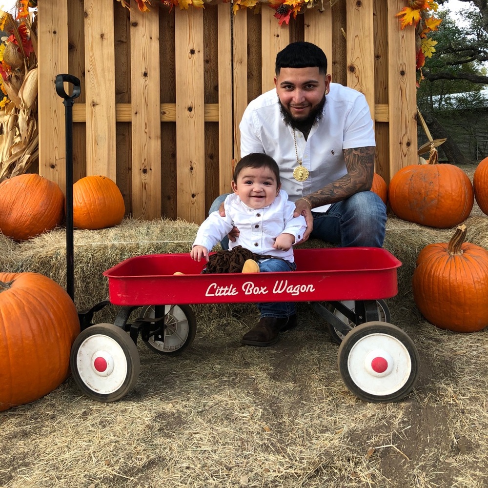 Meet your Posher, Luis